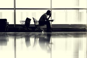 Cómo reclamar a una compañía aérea: cancelación de vuelo, retraso, overbooking